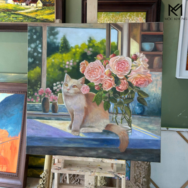 mèo vàng bên cửa sổ