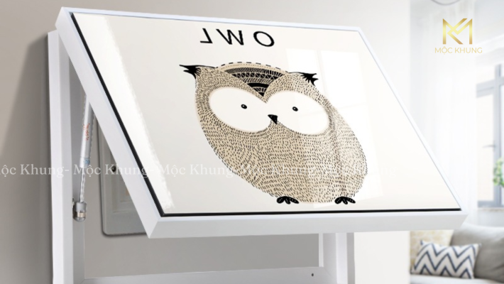 Khung-tranh-che-tu-dien