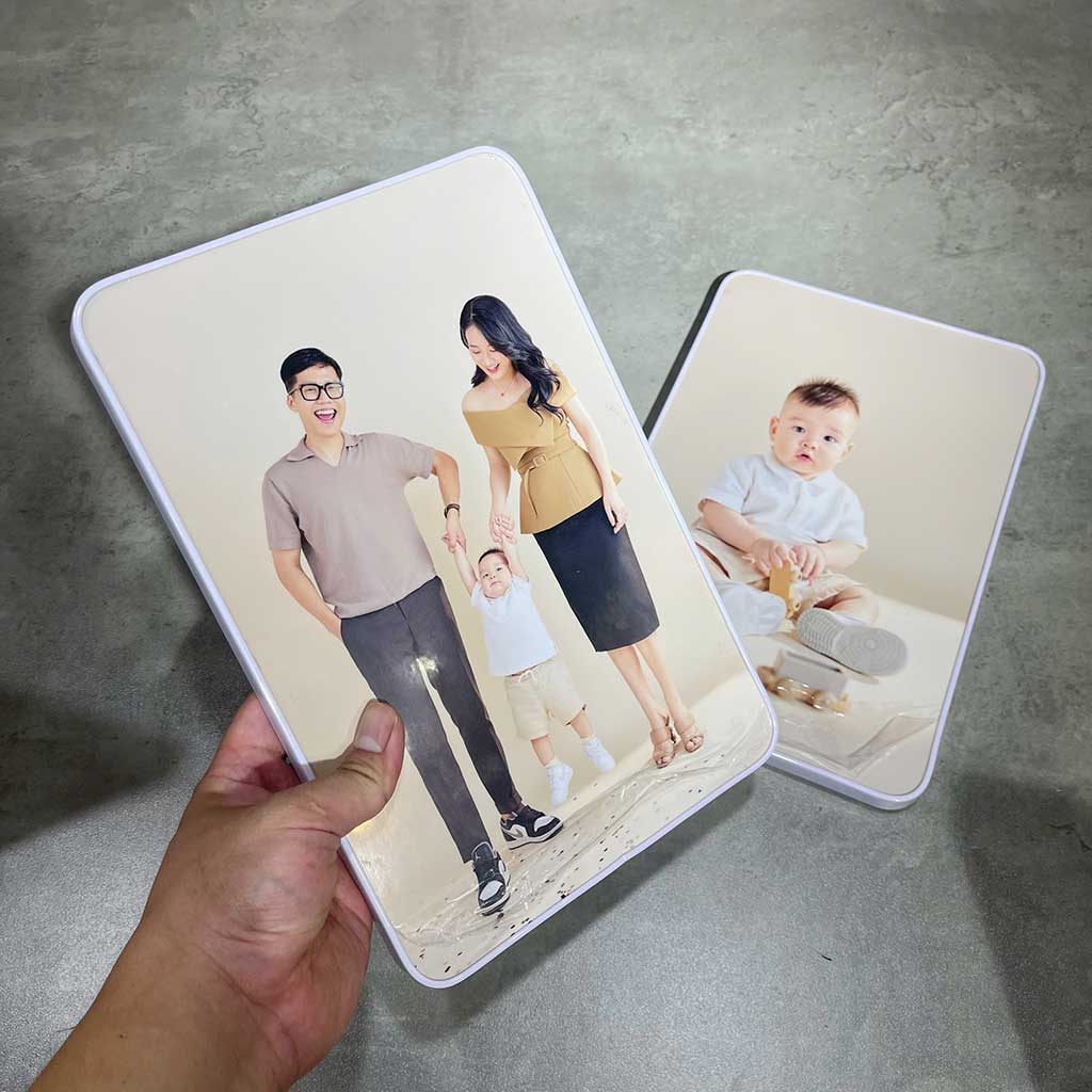 In Tranh Tráng Gương Theo Yêu Cầu – Giải Pháp Trang Trí Hiện Đại Và Sang Trọng Cho Mọi Không Gian