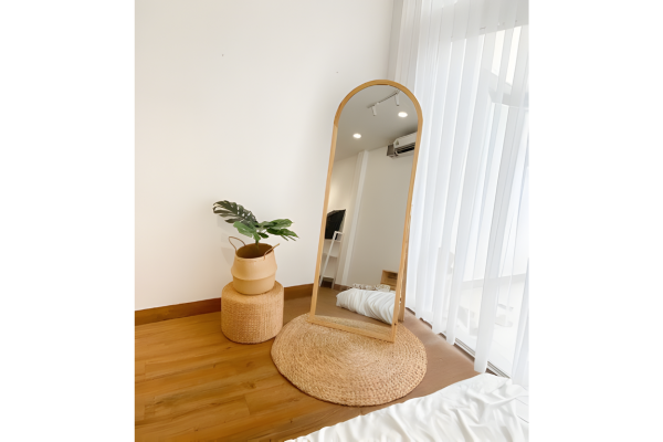 Gương Soi Toàn Thân Khung Gỗ Là Gì? Xu Hướng Trang Trí Được Ưa Chuộng Hiện Nay